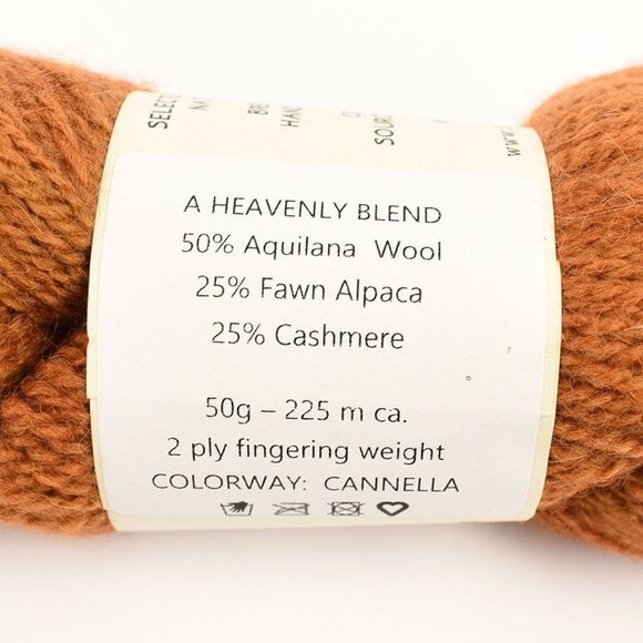 Lanivendole Italian Yarns & Fibers Fingering Wool Alpaca Cashmere Blend Cannella - Picture 3 of 3